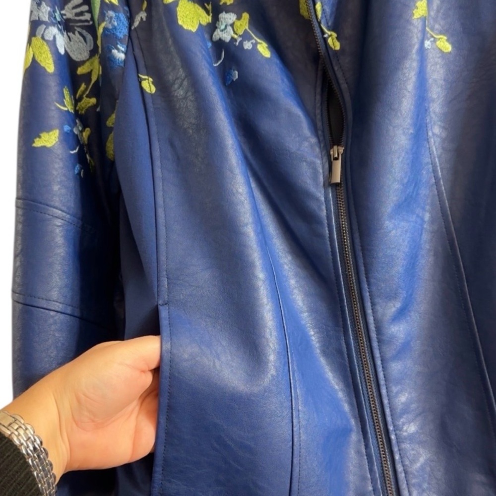 Colleen Lopez navy blue embroidered floral faux leather moto jacket Size XL - Picture 7 of 11